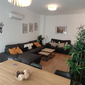 Unique In Center With Pool Appartement Málaga